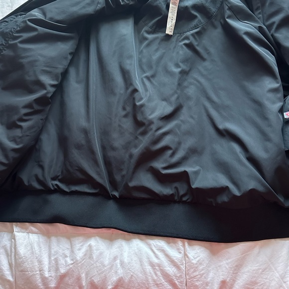 Lululemon insulated black bomber jacket. - Picture 5 of 5